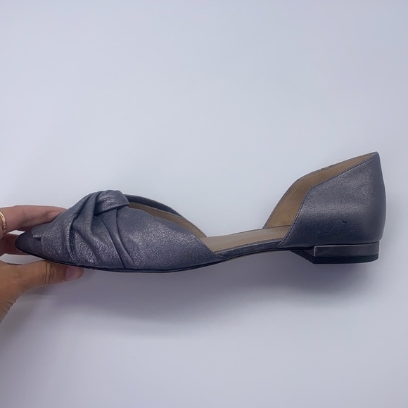 Donald Pliner - Dorsey Silver Leather Pointed Toe Flats Size 8.5 - Picture 12 of 15